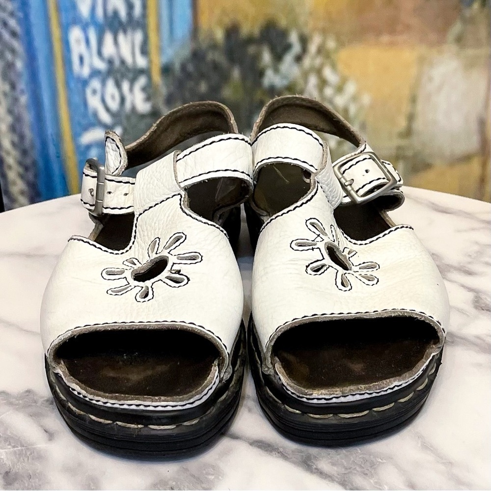 Dr. Martens Vintage Dunnet Leather Flower Sandal 90s White Size US 7 GUC